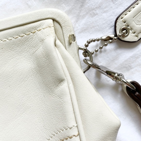 COACH Clutch - Picture 4 of 6